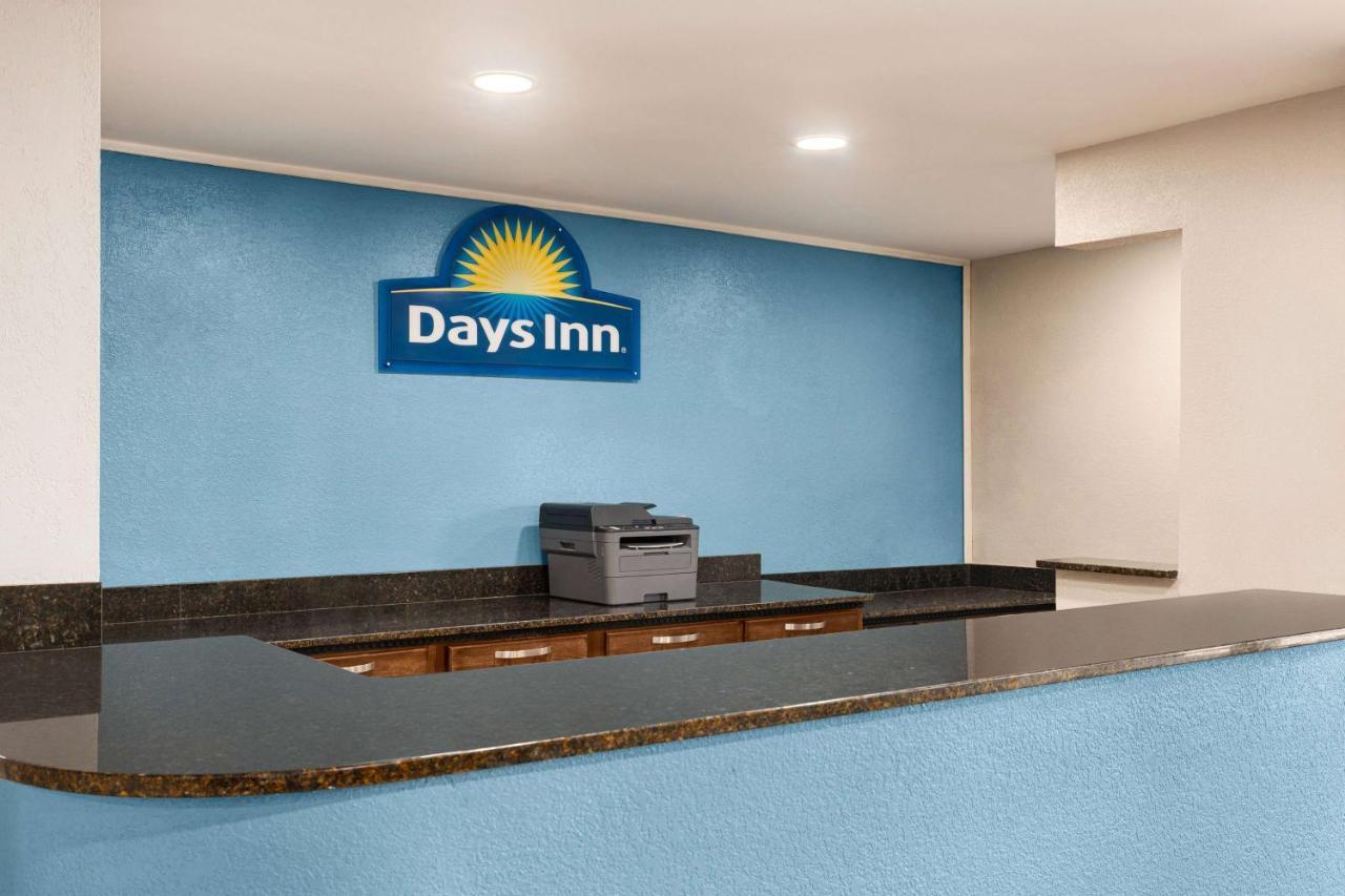 Days Inn By Wyndham Demopolis Kültér fotó