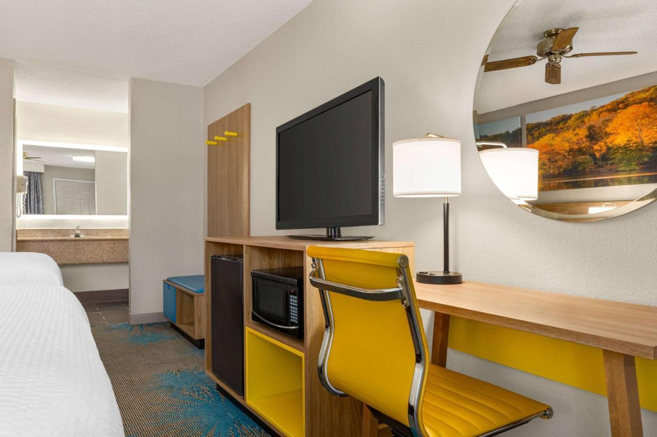 Days Inn By Wyndham Demopolis Kültér fotó